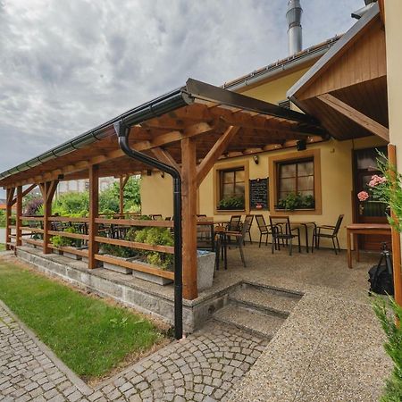 Hotel Taverna Javornik  Ngoại thất bức ảnh