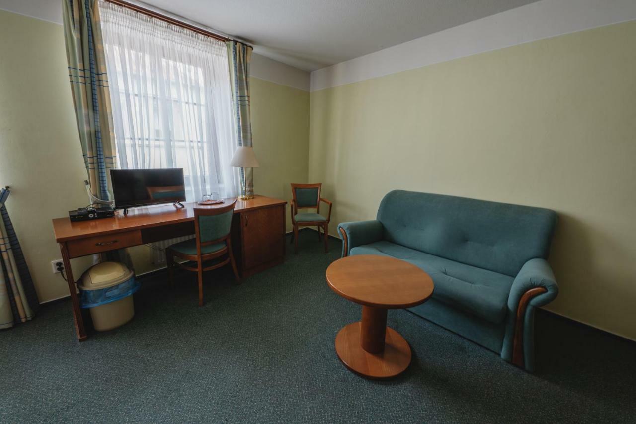 Hotel Taverna Javornik  Ngoại thất bức ảnh