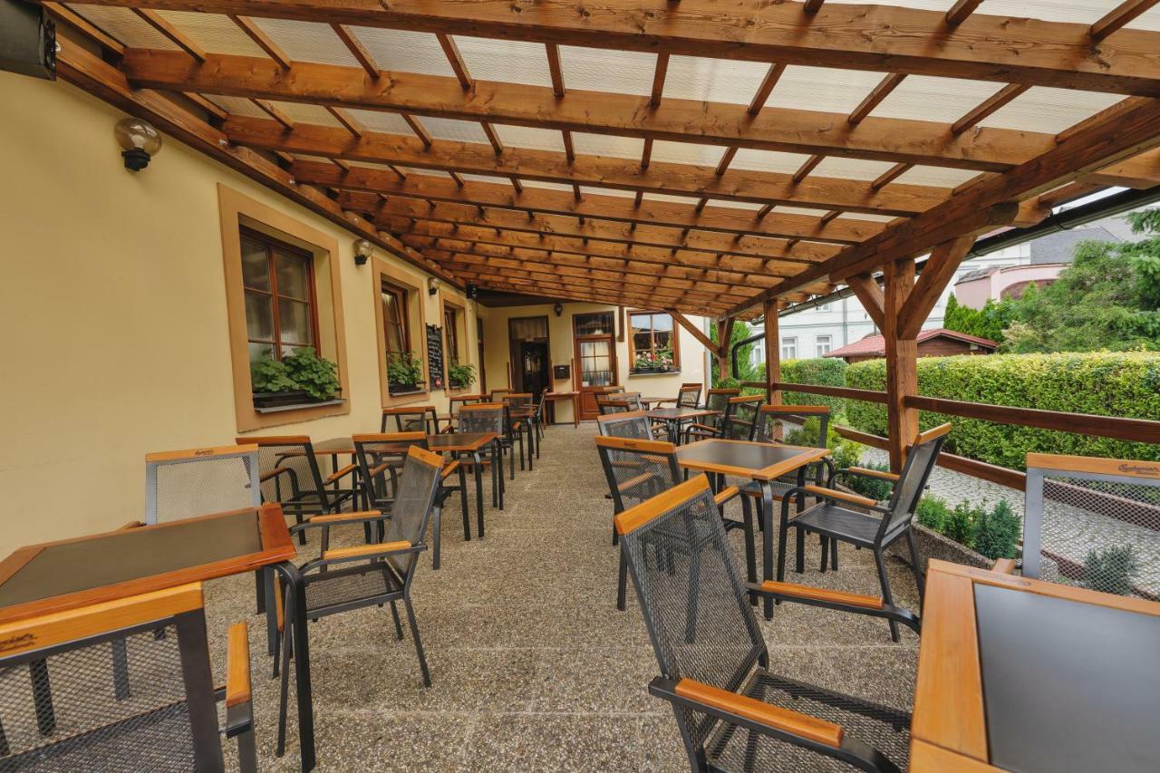 Hotel Taverna Javornik  Ngoại thất bức ảnh