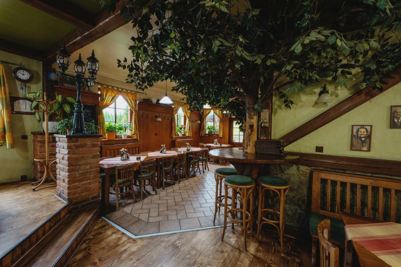 Hotel Taverna Javornik  Ngoại thất bức ảnh