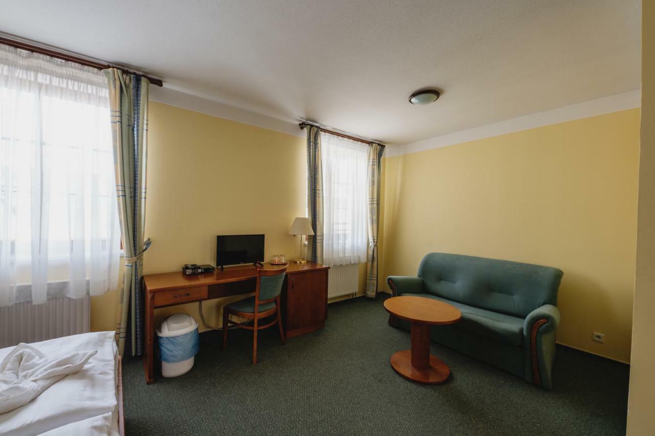 Hotel Taverna Javornik  Ngoại thất bức ảnh