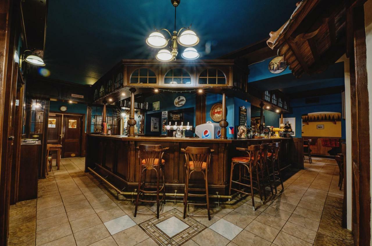 Hotel Taverna Javornik  Ngoại thất bức ảnh