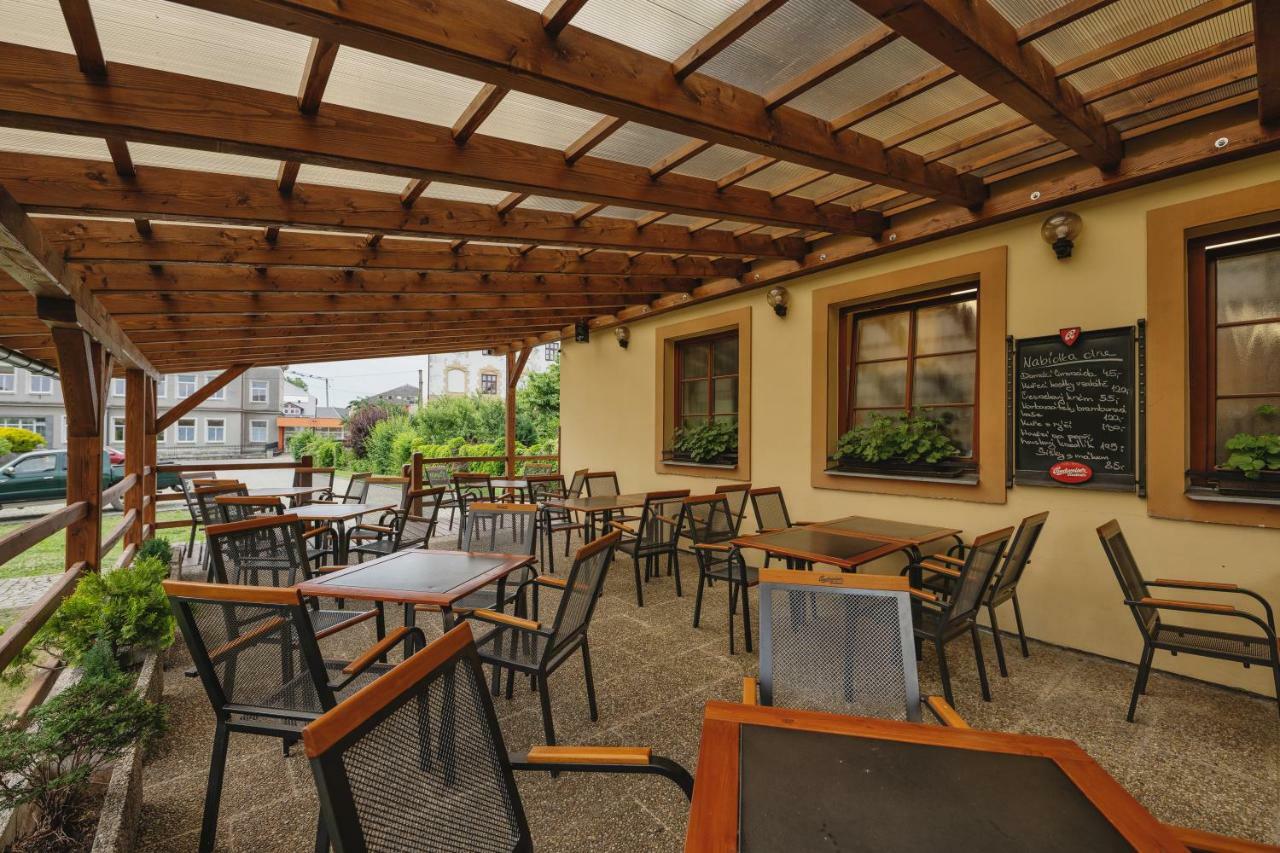 Hotel Taverna Javornik  Ngoại thất bức ảnh