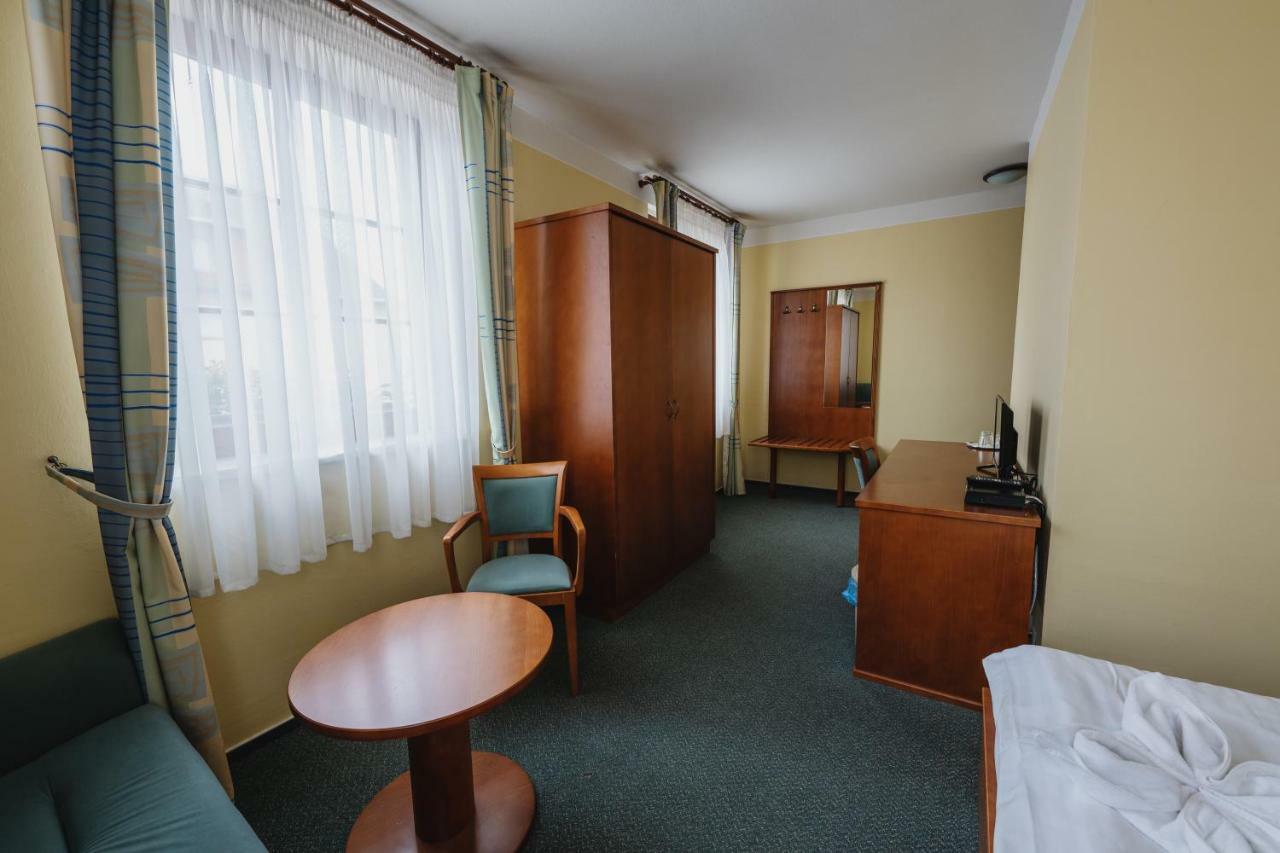 Hotel Taverna Javornik  Ngoại thất bức ảnh